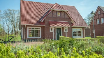 Villa | Exterior