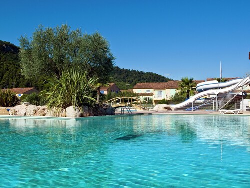 Luxurious Provencal Villa With AC, Near the Nice Vidauban