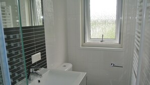 Cottage | Bathroom