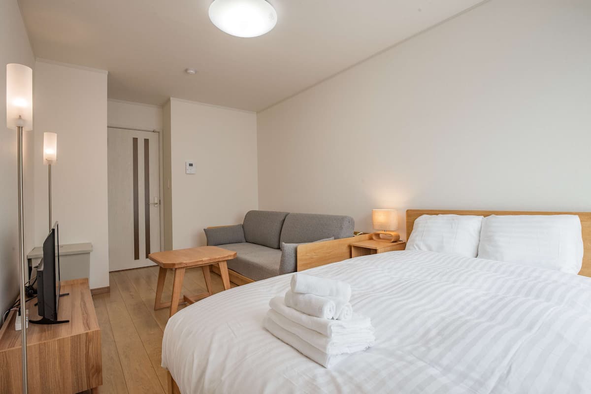 1 bedroom, desk, free WiFi