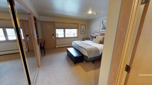 4 bedrooms, internet, bed sheets - Manor Vail Three Bedroom with Breakfast & Hskping (Vail)