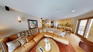 TV - Platinum Condo w/ Bunks @ Manor Vail - Bfast Incl (Vail)