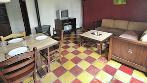 Living room - Detached Bungalow with Steam Shower near Vrachelse Heide (Oosterhout)