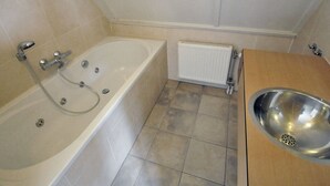 Shower - Detached Bungalow with Steam Shower near Vrachelse Heide (Oosterhout)