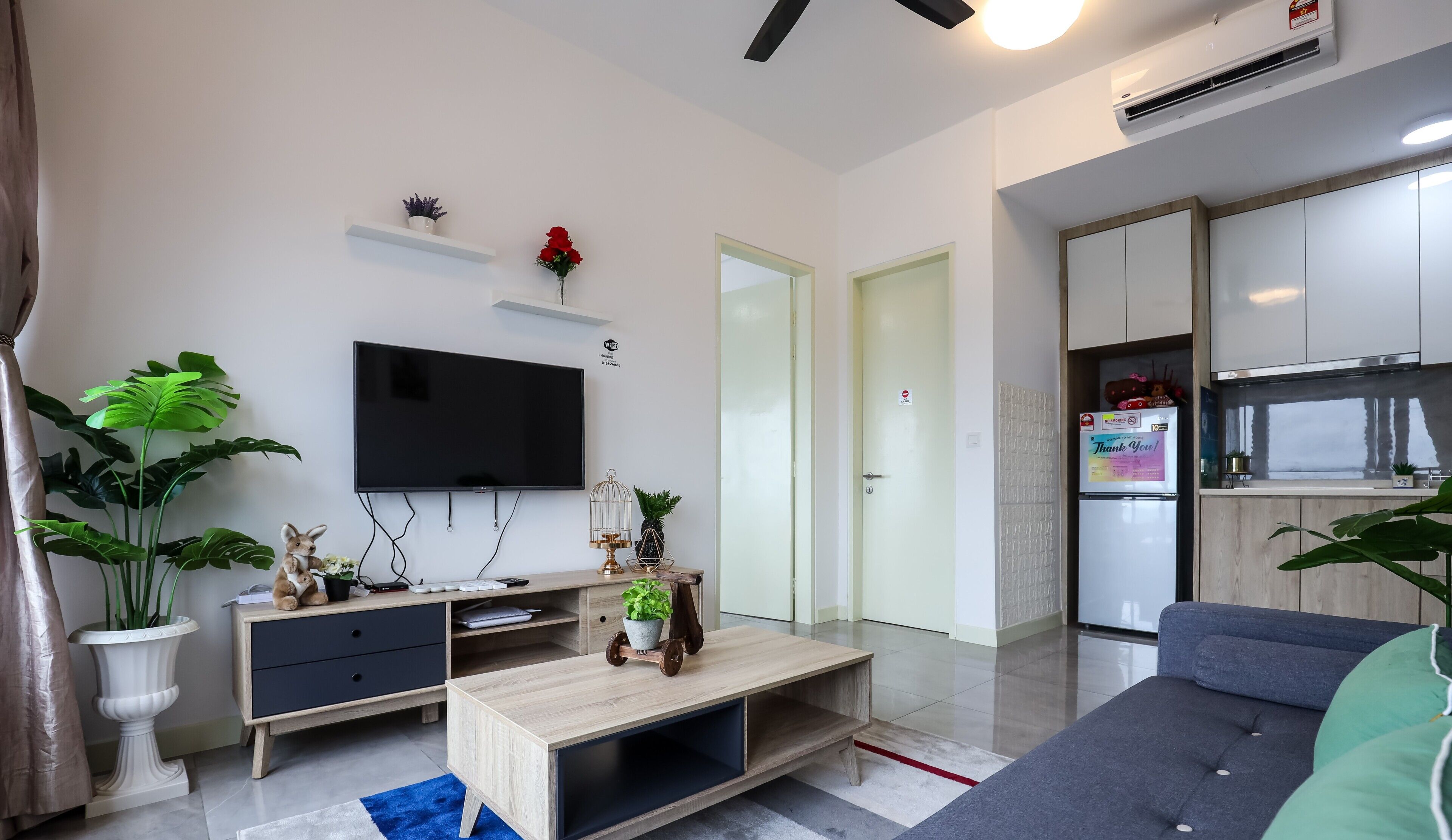 Deluxe Apartment, 2 Bedrooms | Living area