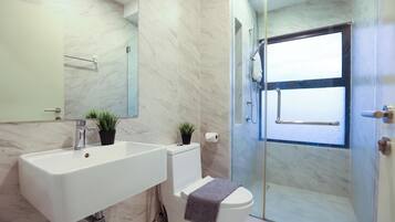 Exclusive Apartment, 2 Bedrooms | Bathroom