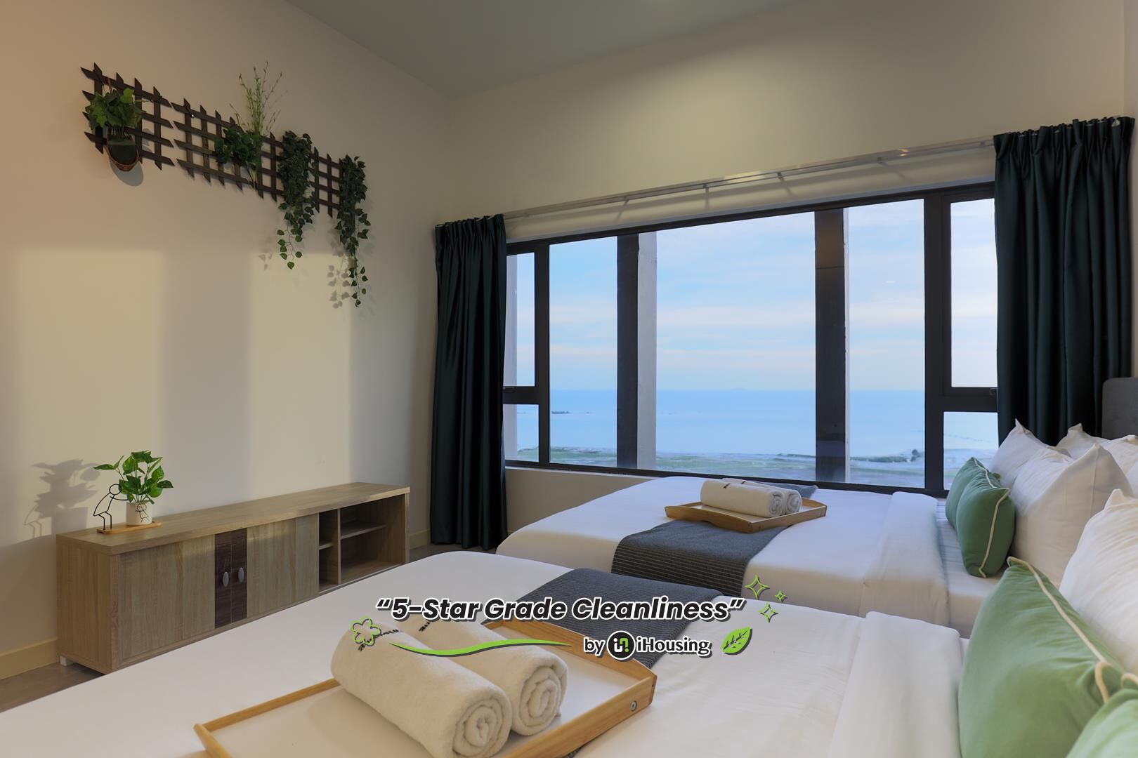 Exclusive Apartment, 2 Bedrooms | Premium bedding, down comforters, pillowtop beds, desk