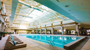 Indoor pool, lifeguards on site