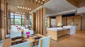 Restaurant - Holiday Inn Dalian Hot Spring by IHG (Dalian)