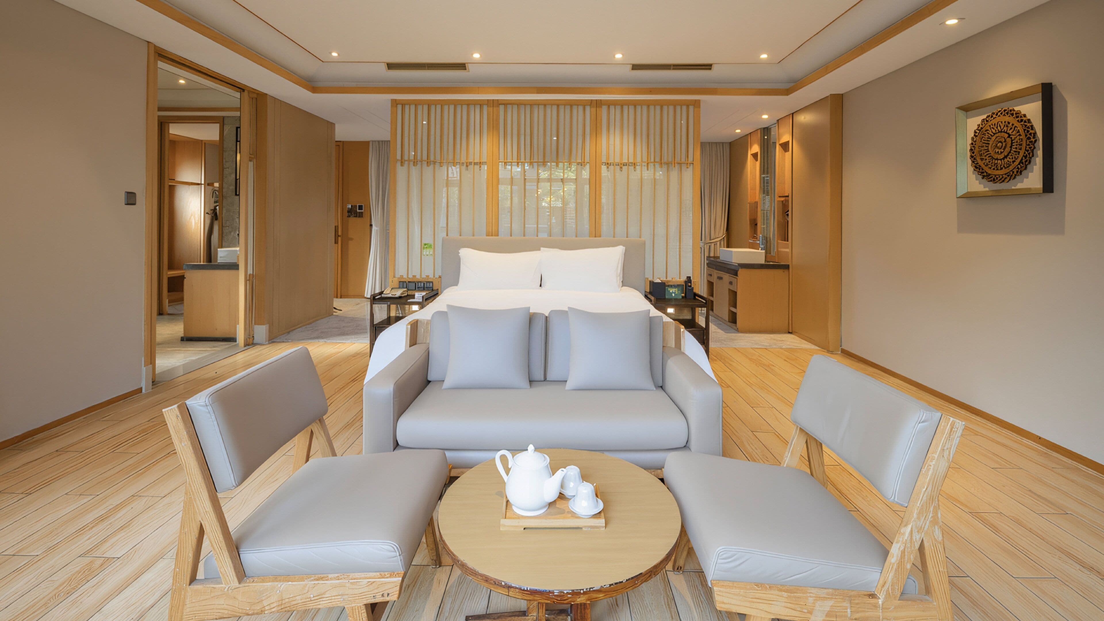 Ropa de cama de alta calidad, colchones viscoelásticos, minibar