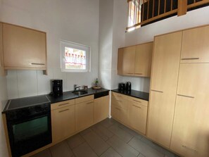 Fridge, oven, dishwasher, highchair
