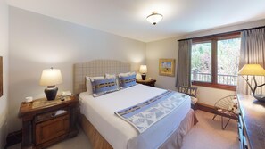1 bedroom, internet, bed sheets