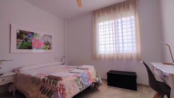 8 bedrooms, iron/ironing board, WiFi, bed sheets