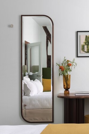 Executive Double or Twin Room | Premium bedding, in-room safe, desk, laptop workspace - Hotel Saint André des Arts (Paris)