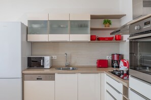 Appartement, 3 chambres, fumeurs, balcon | Cuisine privée