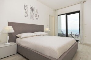 Villa, 4 Schlafzimmer, Raucher, eigener Pool | 4 Schlafzimmer, schallisolierte Zimmer