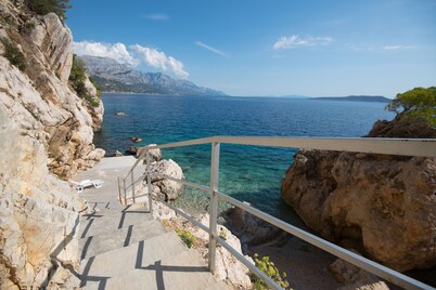 Citybreak Apartman With Private Beach Near Split