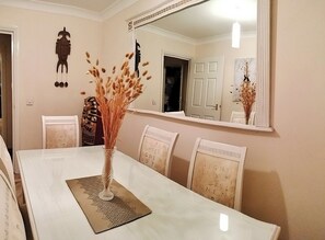 Apartamento, 1 habitación, fumadores, balcón | Comedor