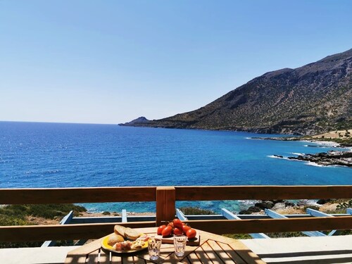 Nefeli's traditional suite no.12