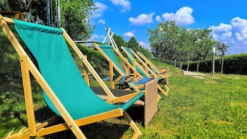 Apartment, 4 Bedrooms, Balcony, Garden View | Property grounds