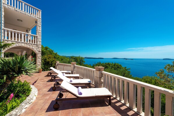 Villa, 4 chambres, fumeur, piscine privée | Extérieur