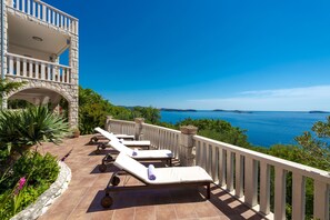 Villa, 4 Bedrooms, Smoking, Private Pool | Exterior