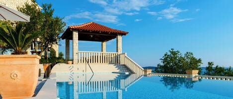Villa, 4 chambres, fumeur, piscine privée | Piscine