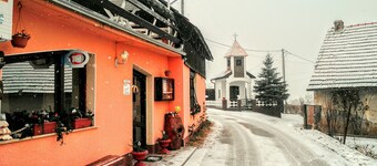 Room in Studio - Vacation in Croatia's Countryside