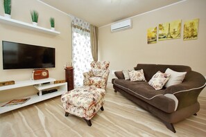 Apartment, 2 Schlafzimmer | Wohnbereich