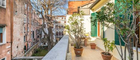 아파트, 침실 3개 | 시내 전망