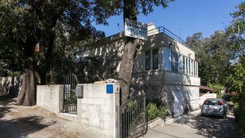 Room, 1 Bedroom, Smoking, Terrace | Front of property