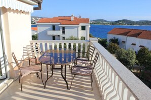 Appartement, 2 chambres, fumeur, balcon | Balcon