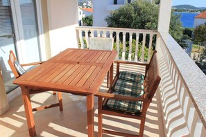 Appartement, 2 chambres, fumeur, balcon | Balcon