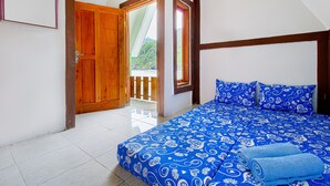 Standard Bungalow | 1 bedroom, soundproofing, rollaway beds (surcharge), bed sheets