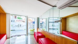 Unclassified image, 3 of 74, button - Red Orchid Hotel by Sajiwa (Semarang)