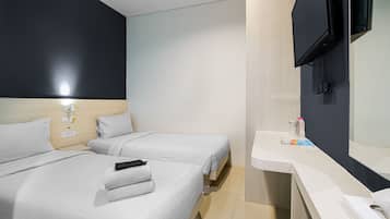 Free WiFi, bed sheets