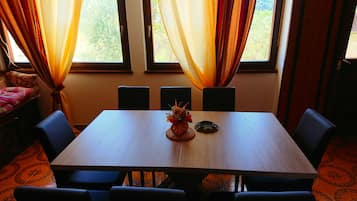 Căn hộ, 3 phòng ngủ, hút thuốc, ban công | Khu ăn uống