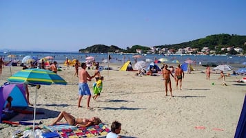 Apartment, 3 Bedrooms, Smoking, Balcony | Beach