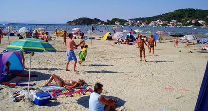 Pretty Apartment With Terrace on Island Rab