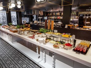 Daily buffet breakfast (EUR 25 per person)