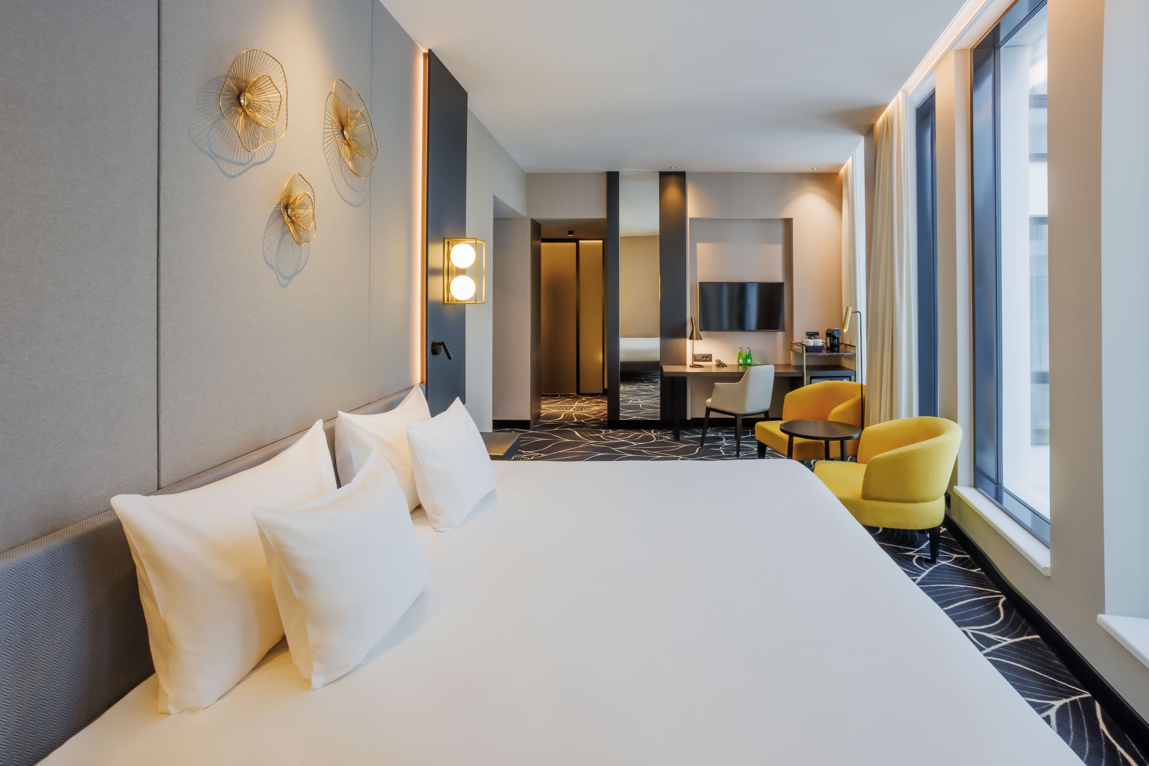 Habitación ejecutiva, 1 cama de matrimonio grande | Ropa de cama de alta calidad, minibar, caja fuerte y escritorio