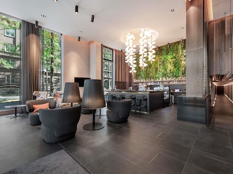 Bar (on property). Mövenpick Hotel Tallinn