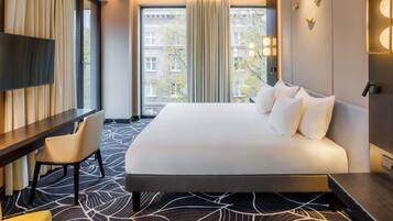 Premium bedding, minibar, in-room safe, desk