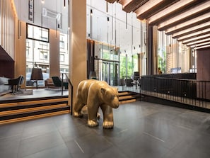 Bar (on property) - Mövenpick Hotel Tallinn (Tallinn)