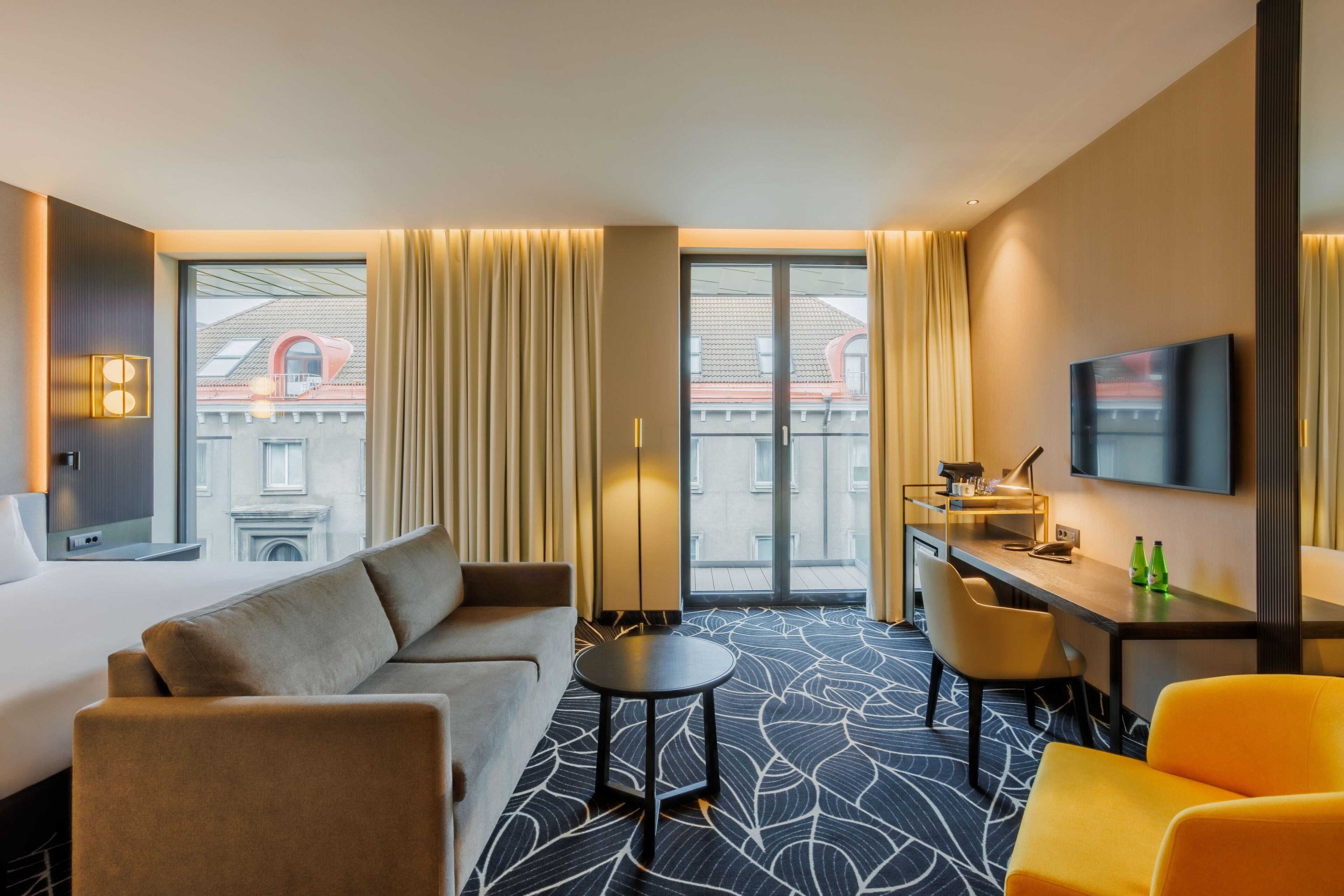 Deluxe Room, 1 Double Bed, Balcony | Minibar, in-room safe, desk, laptop workspace