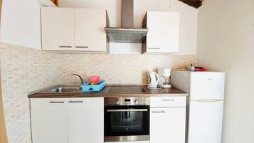 Apartment, 1 Bedroom, Smoking, Balcony | Private kitchen | Fridge, electric kettle