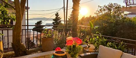 Appartement, 2 chambres, fumeurs, balcon | Terrasse/Patio