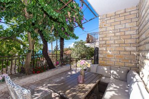 Property grounds - Apartment With Amazing sea View (Trogir)