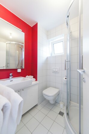 Apartment, 1 Bedroom, Balcony, Garden View | Bathroom - No5 One Bedroom Apartment (Pakostane)