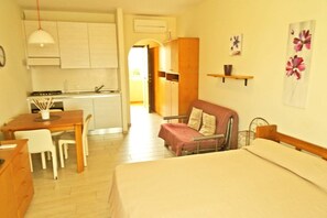 1 Schlafzimmer, Bügeleisen/Bügelbrett, WLAN, Bettwäsche